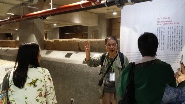  Floor tiles and fragment of building materials excavated are displayed in the Underground Interpretation Area