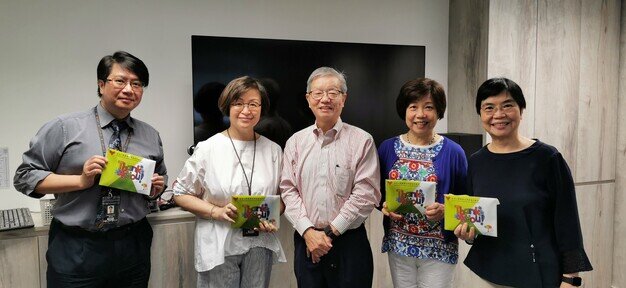 Dr. Kenneth Tse, Chairman of the Foundation, and two school Supervisors distribute the reusable face masks to College staff