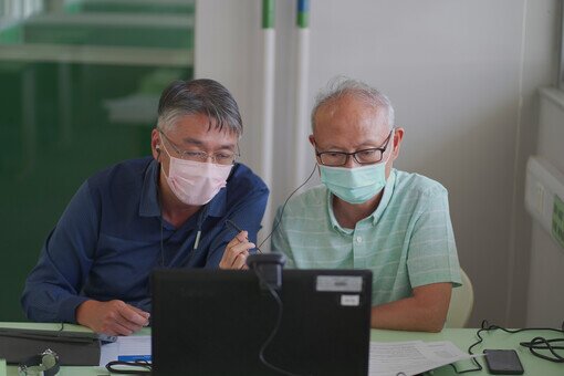 第四組由戴健文先生及梁家祐先生帶領