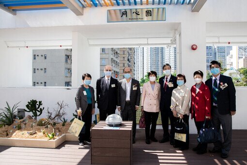 Group photo at Musketeers Place