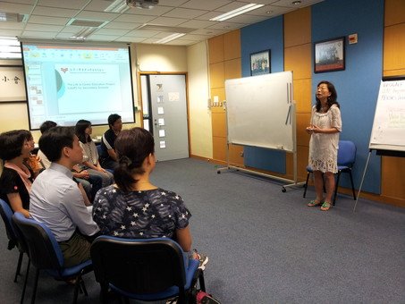 資深企業培訓顧問鮑慧兒女士於六月二日為導師舉行了計劃報告及分享會。