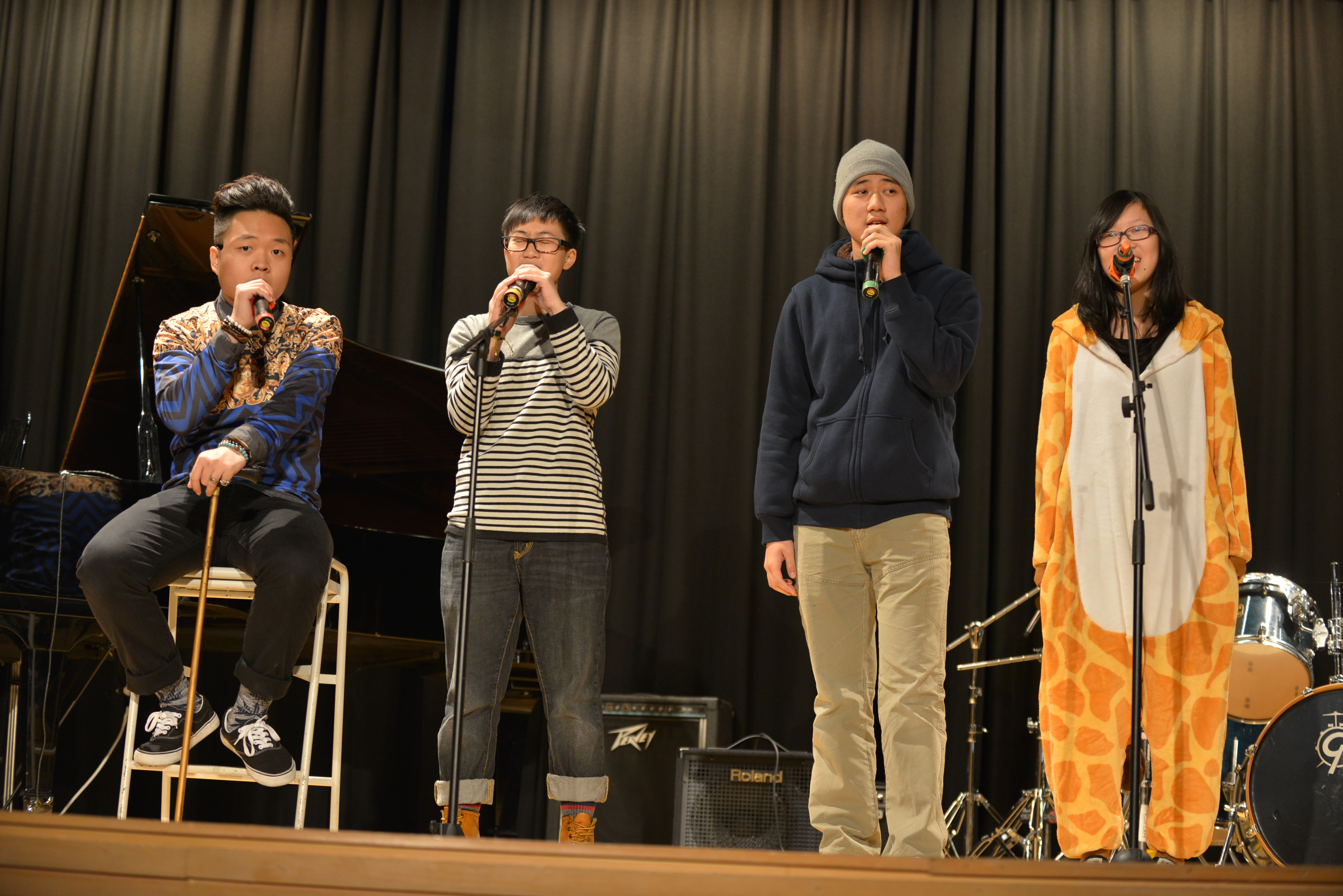 Christmas Singing Contest and Classroom Decoration Contest
