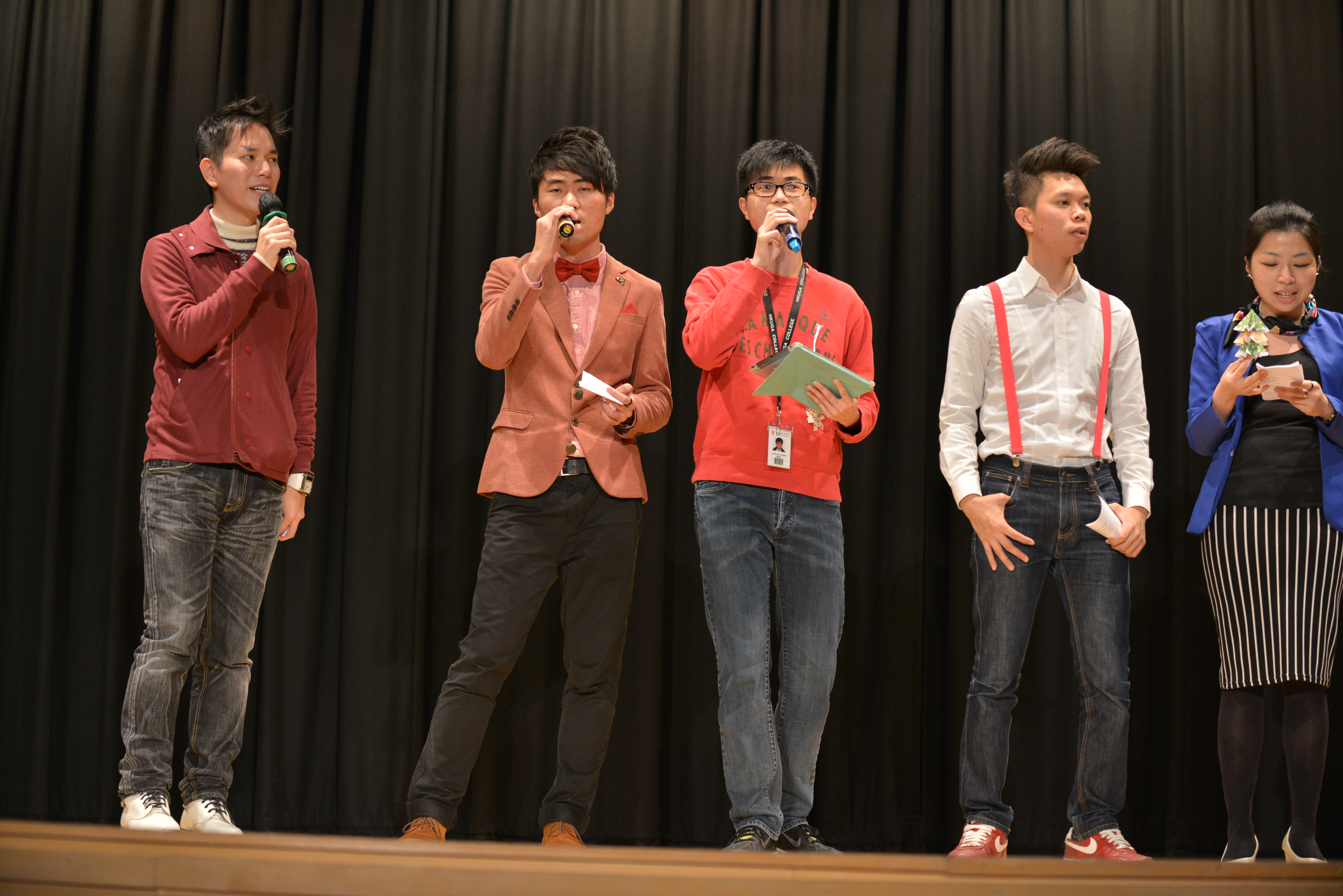 Christmas Singing Contest and Classroom Decoration Contest