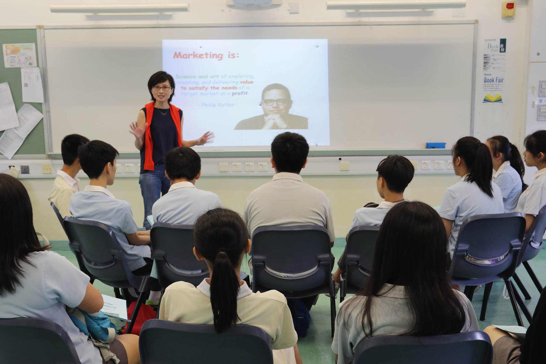 Alumni, parents and professionals also attended as speakers.