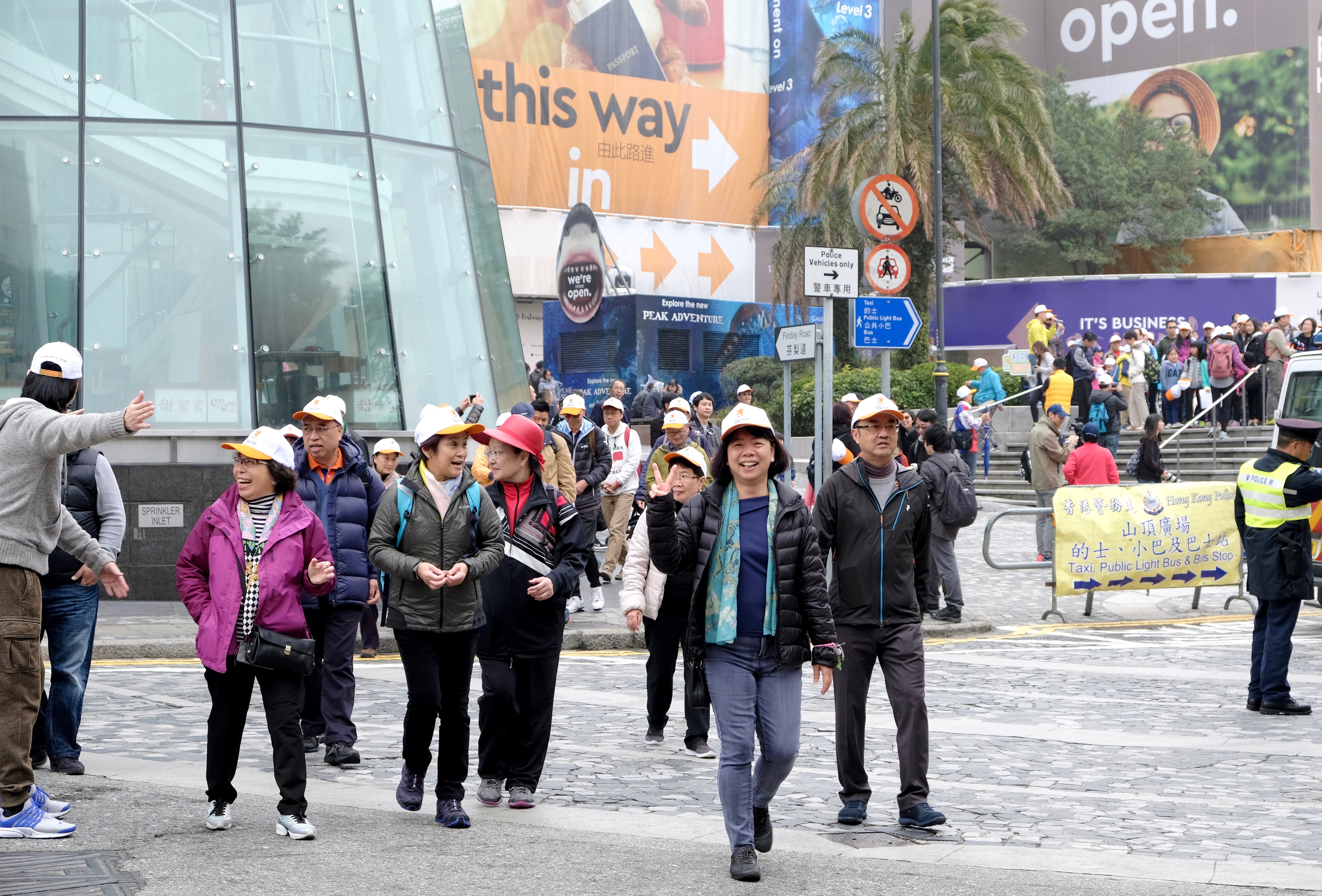 Our Guests of Honour started the walk