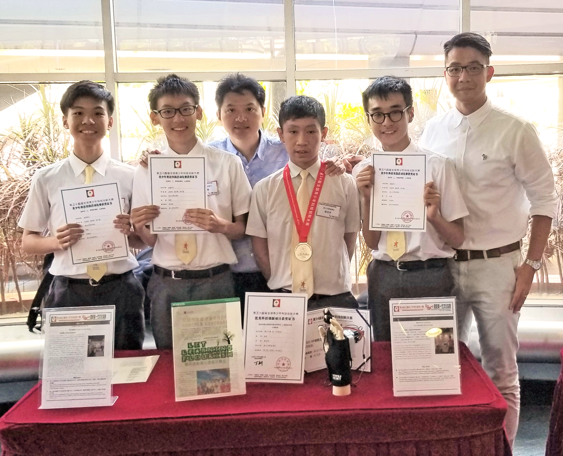 Left: Perry Wong, Anson Yee, Mr. Laurence Cheuk, Harris Lau, Keith Chiu, Mr. Gary Lam